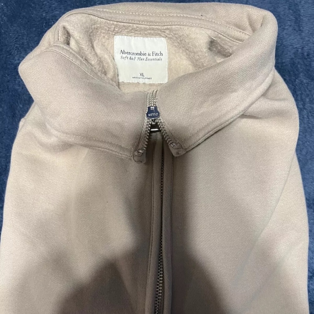 BNWT Abercrombie & Fitch Essential Sunday Half-Zip size XL